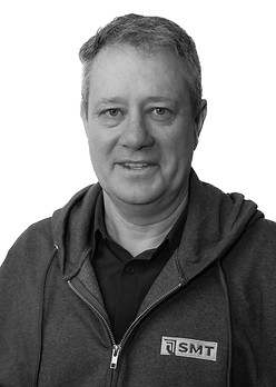 B&W_Headshots_00004.jpg