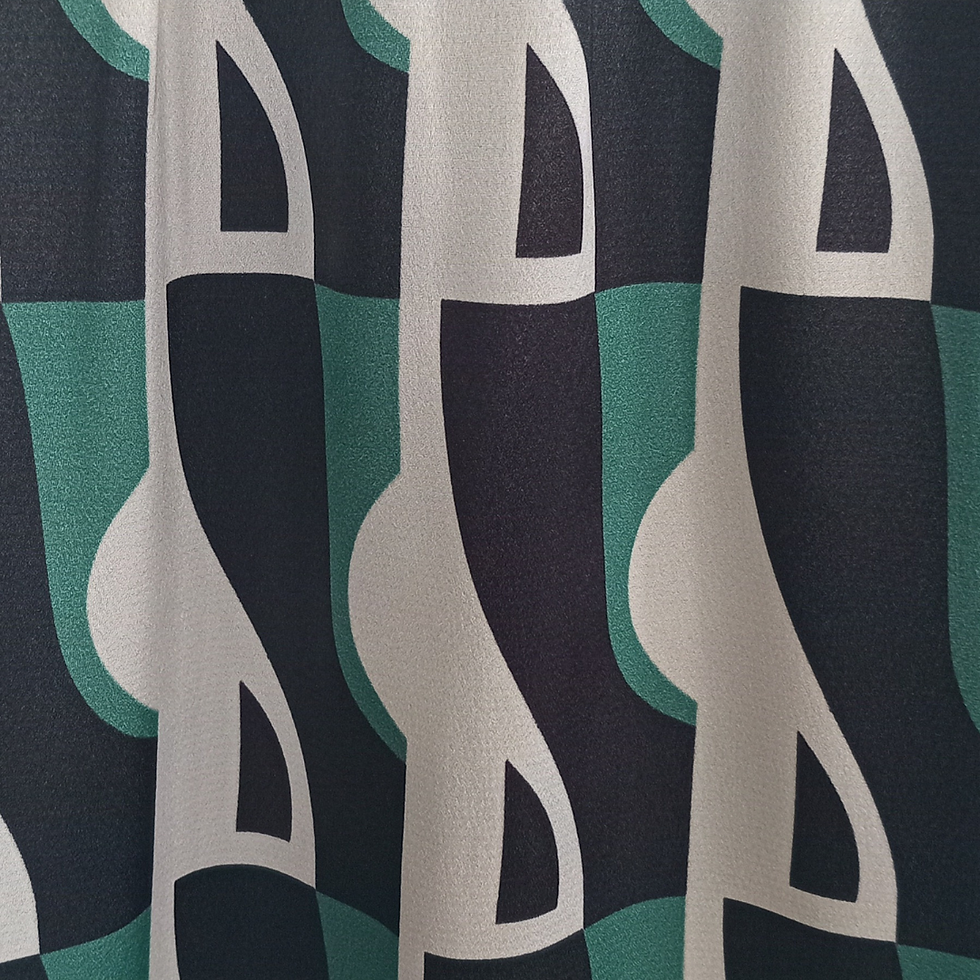 Thumbnail: Deeluxe Black & Green Printed Mini Dress - Size Small