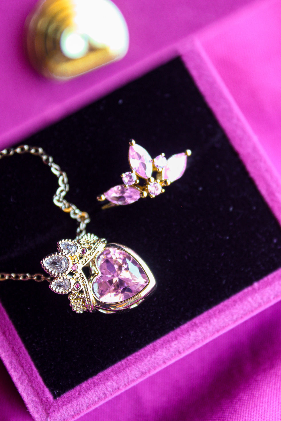 Thumbnail: Rapunzel Royal Crown Set