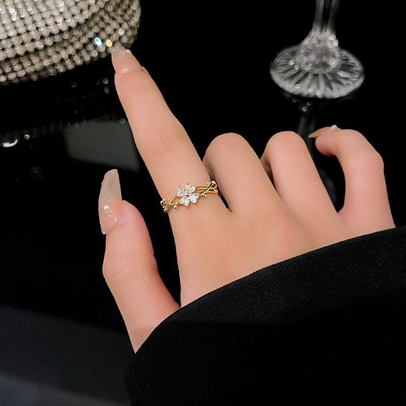 Thumbnail: Daisy Flower Ring