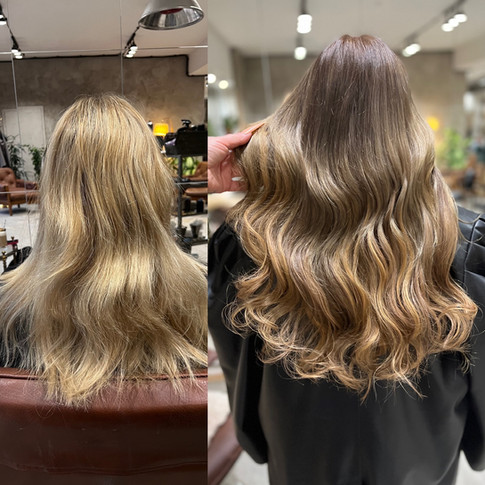 Extensions Bielefeld
Haarverlängerung Bielefeld
Haarverdichtung Bielefeld
Bondings Bielefeld