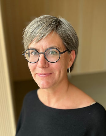 Eva Hammer-Bernhard_edited.jpg
