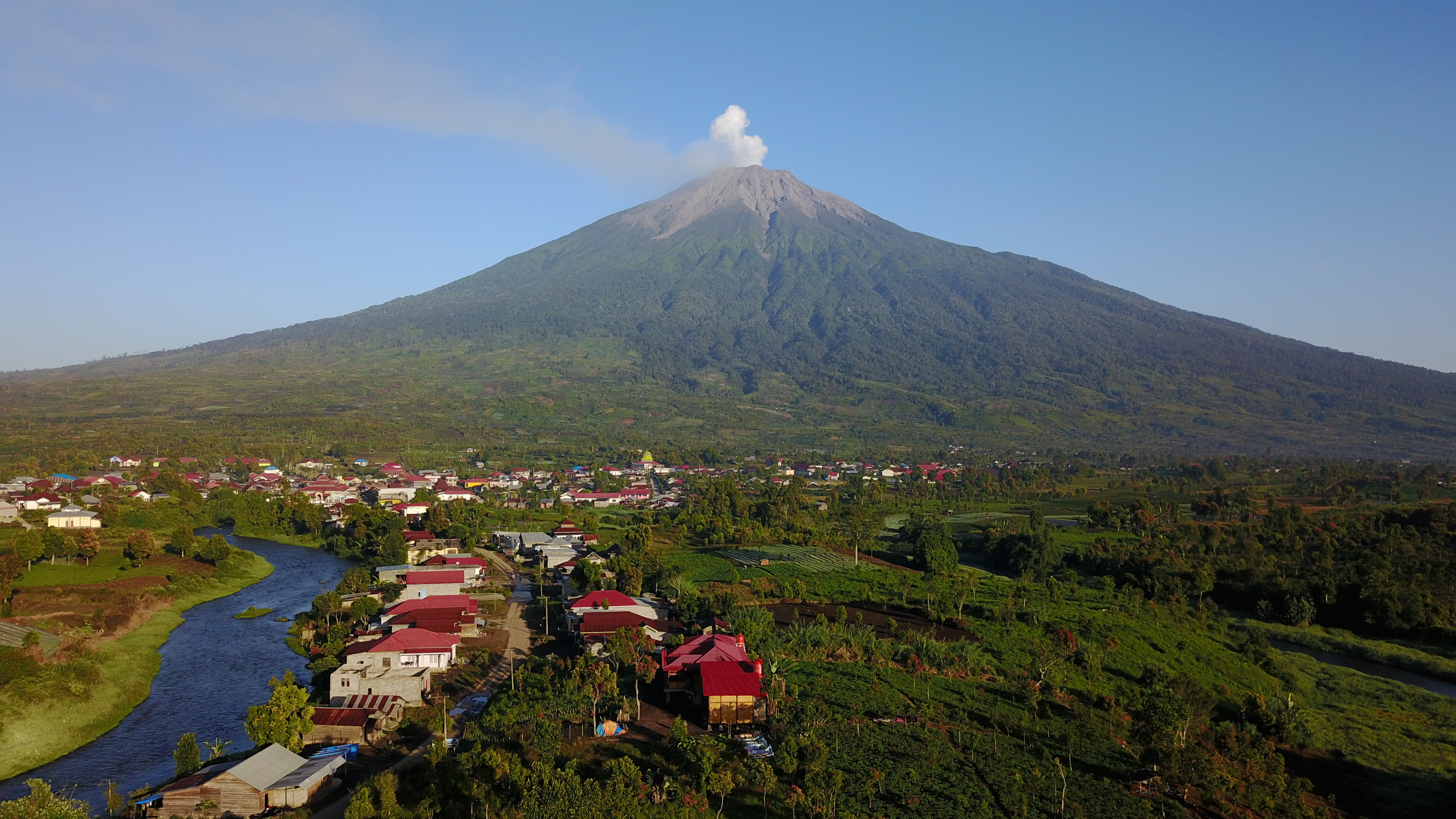 Mount Kerinci Trekking | Mount Kerinci Guide