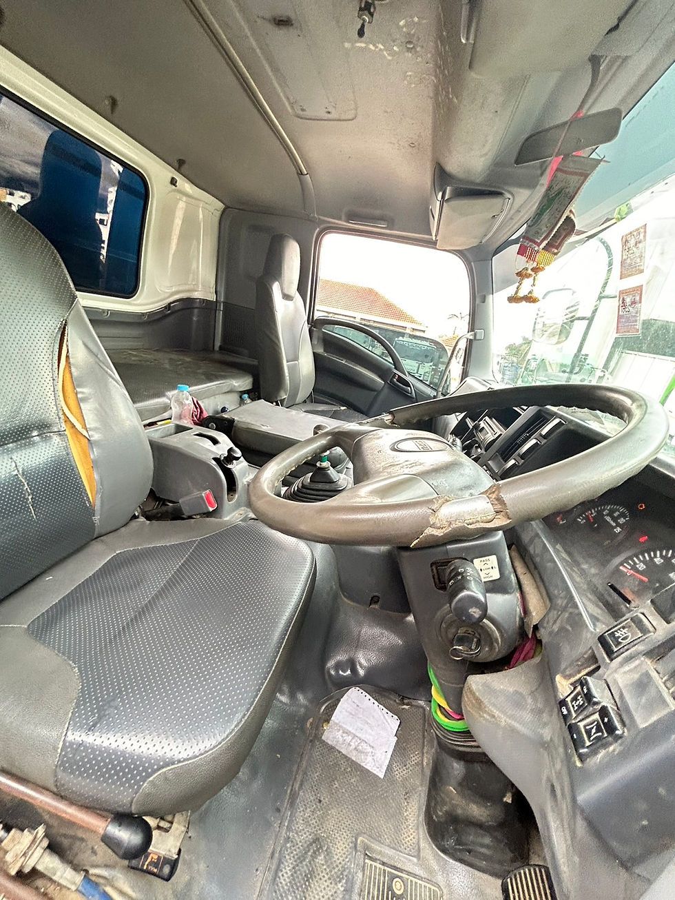 ภาพขนาดย่อ: ISUZU FXZ77QDF1H   (2012) PL24-6710019