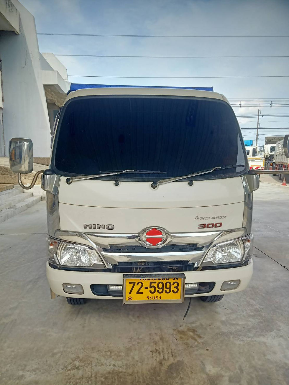 ภาพขนาดย่อ: HINO 6 ล้อ, กระบะเหล็กดั๊มพ์   (2023) HO10-6602116