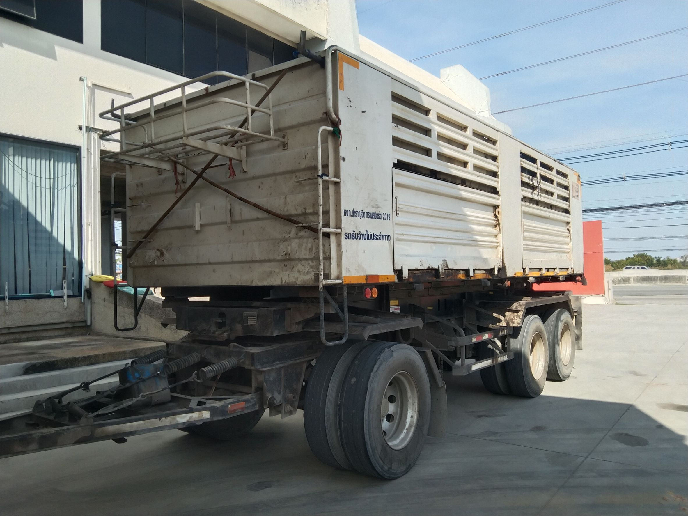 SAMMITR MOTORS หางพ่วง 3 เพลา, กระบะดั๊มพ์ (2023) HO31-6600108