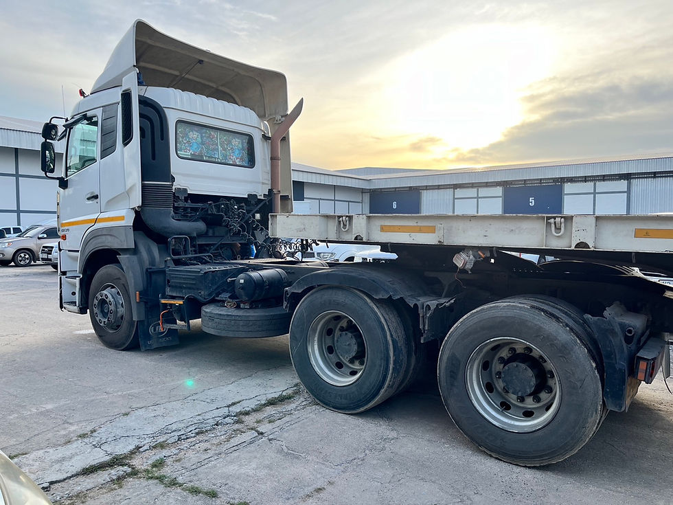 ภาพขนาดย่อ: UD TRUCKS 10 ล้อ หัวลาก (2016) HO10-6612264