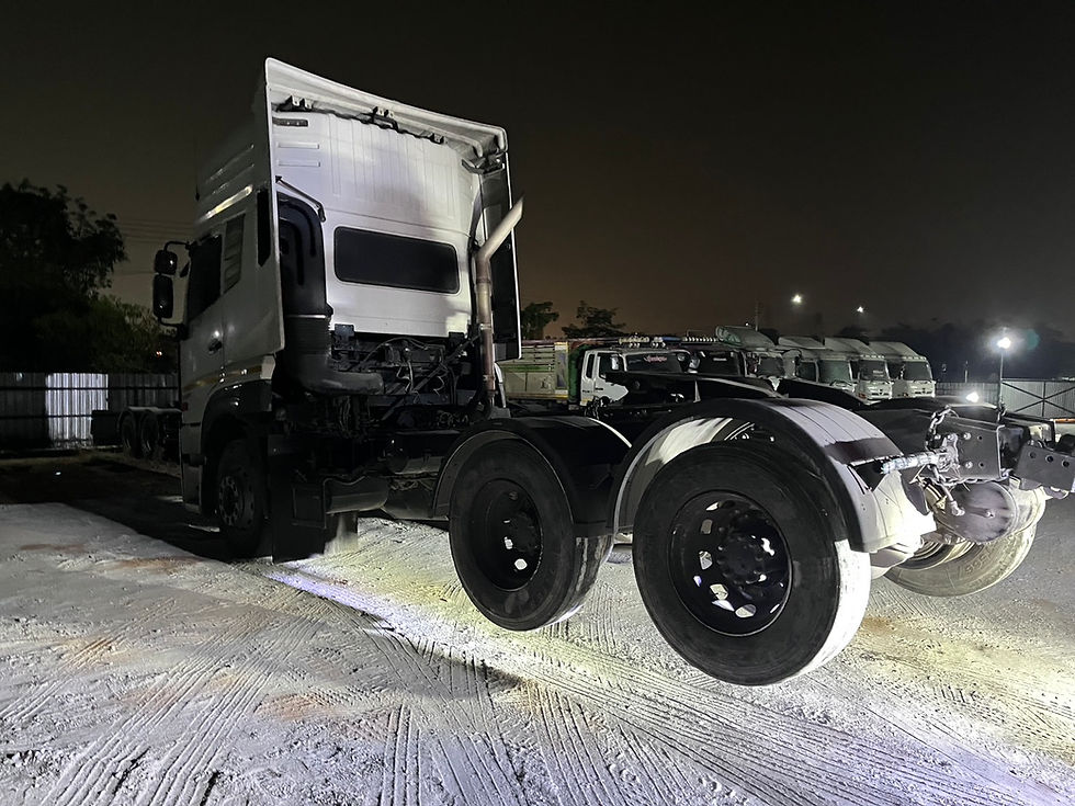 ภาพขนาดย่อ: UD TRUCKS GWE11H34R370SS2 (2015) RY21-6410211