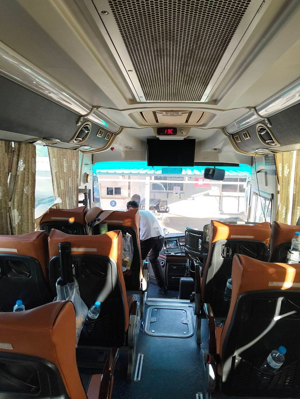 ภาพขนาดย่อ: SUNLONG รถบัส 9.3 เมตร (2018) HO52-6620059