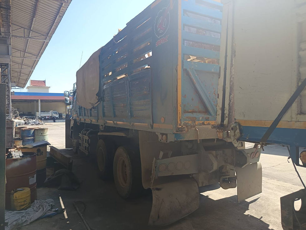 ภาพขนาดย่อ: HINO 10 ล้อ กระบะดั๊มพ์คอก 5 เส้น (2022) HO10-6720335