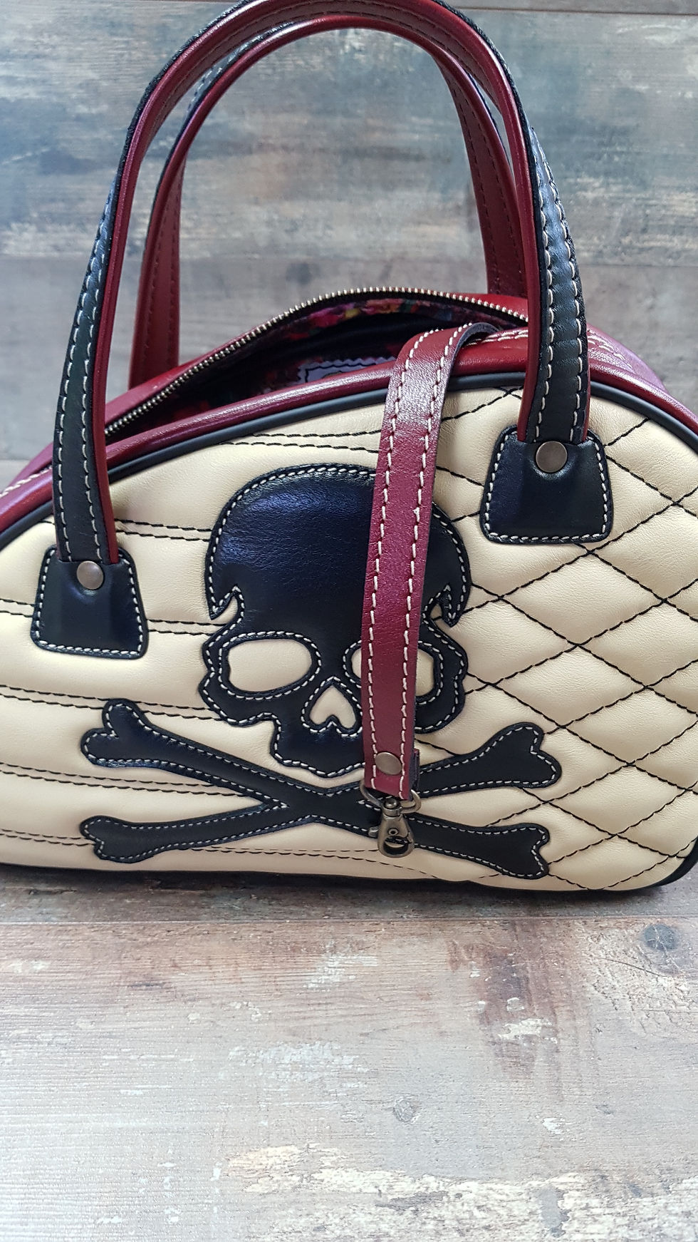 Miniature :  Sac SkinAss cuir noir et bordeaux skull / burgundy and black leathe