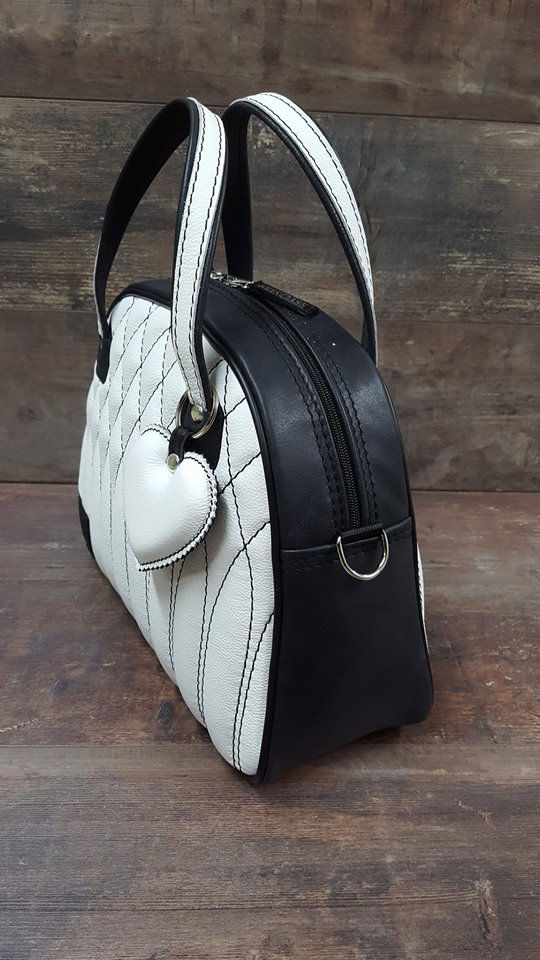 Miniature : SkinAss cuir blanc et noir matelassé / white and black quilted leather b