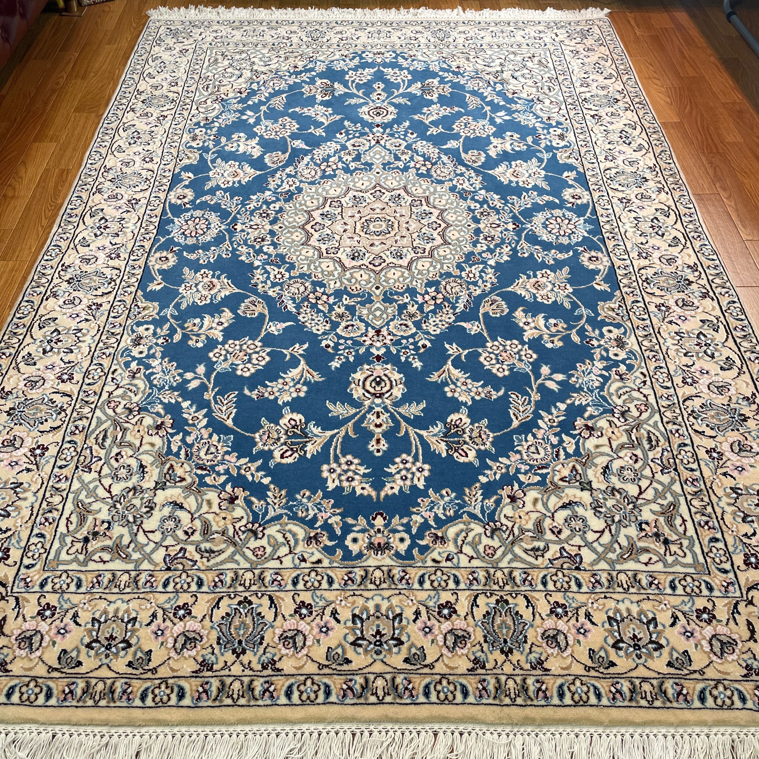 手織りペルシャ絨毯 新品 ナイン産 198×135cm リビングサイズ ラグ、カーペット リビングサイズ Ni337/2721