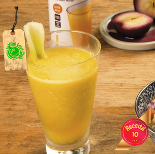 Suco de Salsão com Abacaxi