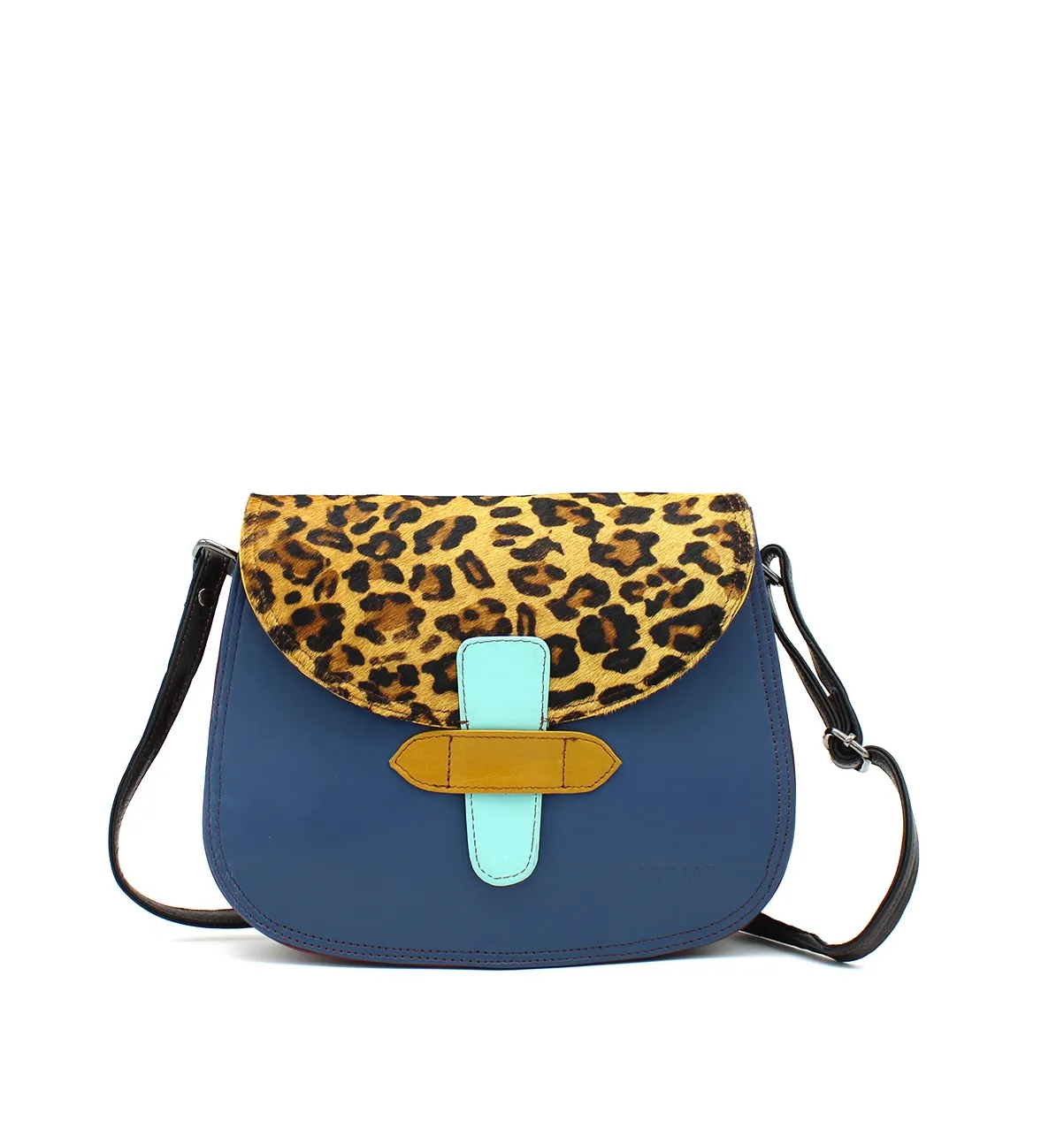 Paola_81026_soruka_recycledleatherbag-27.webp