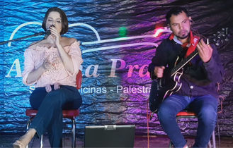 FLÁVIA LINDGREN e CARLOS OVELAR