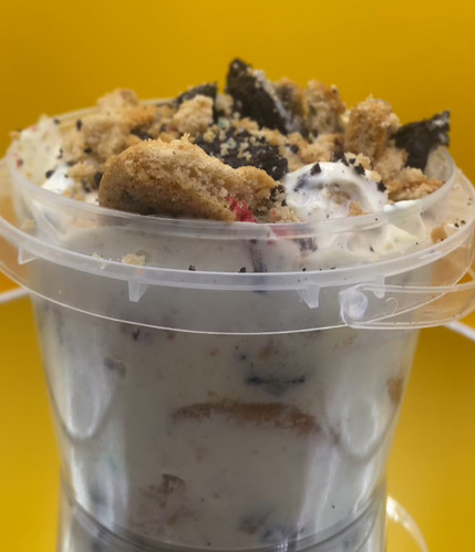 ＥＹＥ　ＰＵＤＤＩＮＧ＋　　８本纏め売り Mystery Cookie Monster Pudding | Banana Pudding Man