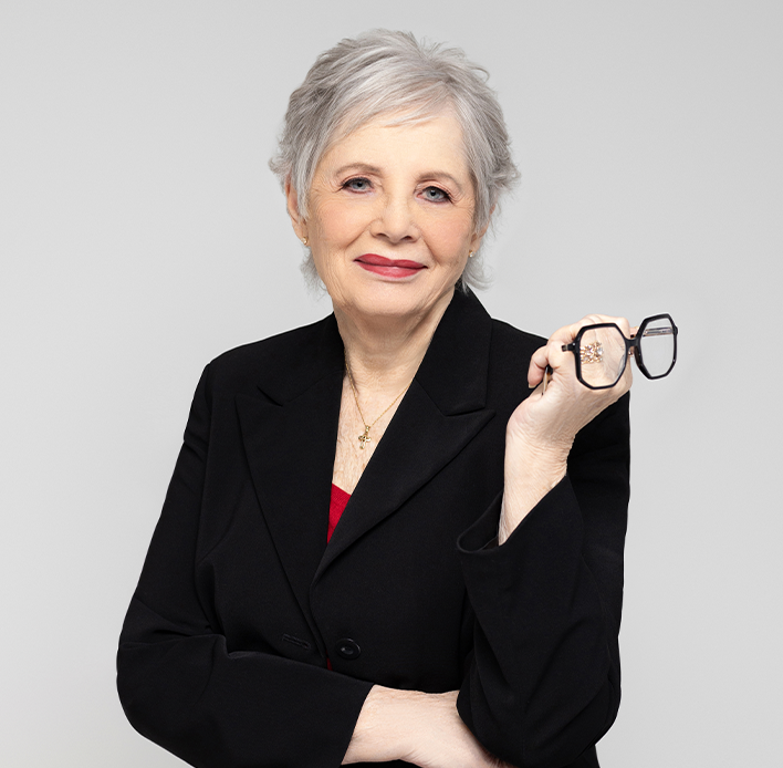 Janet McCormnick.png