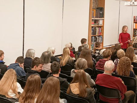 Gimnazijalci na Koncertu među knjigama