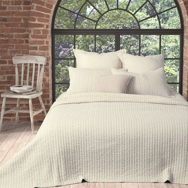Estelle Embroidered Natural Quilt (King)