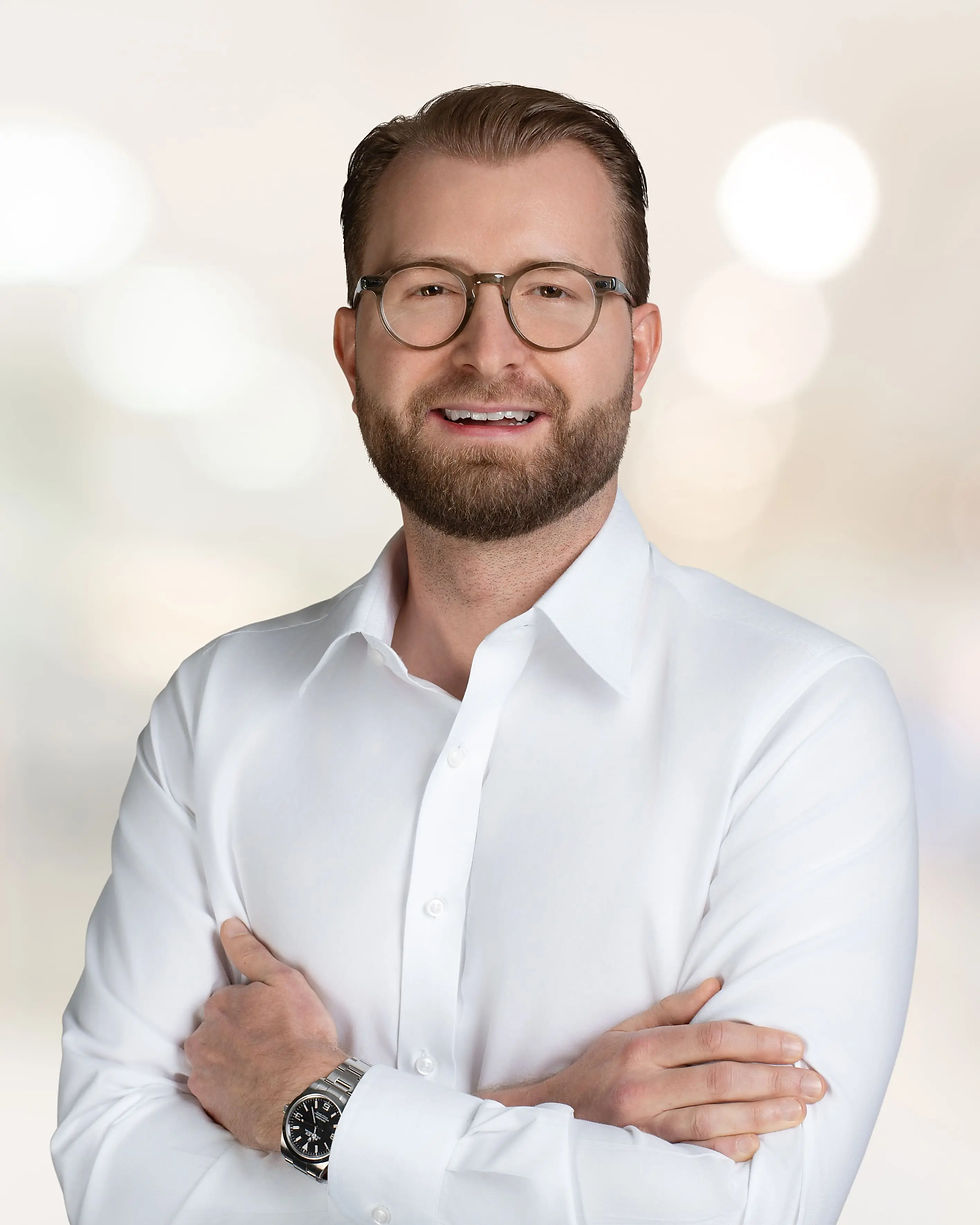 Grüter Lorenzo_ZEV Management_edited.jpg