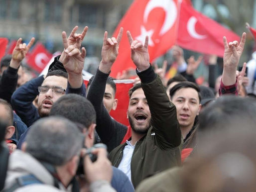 Armenios en Alemania reciben amenazas de muerte de los lobos grises