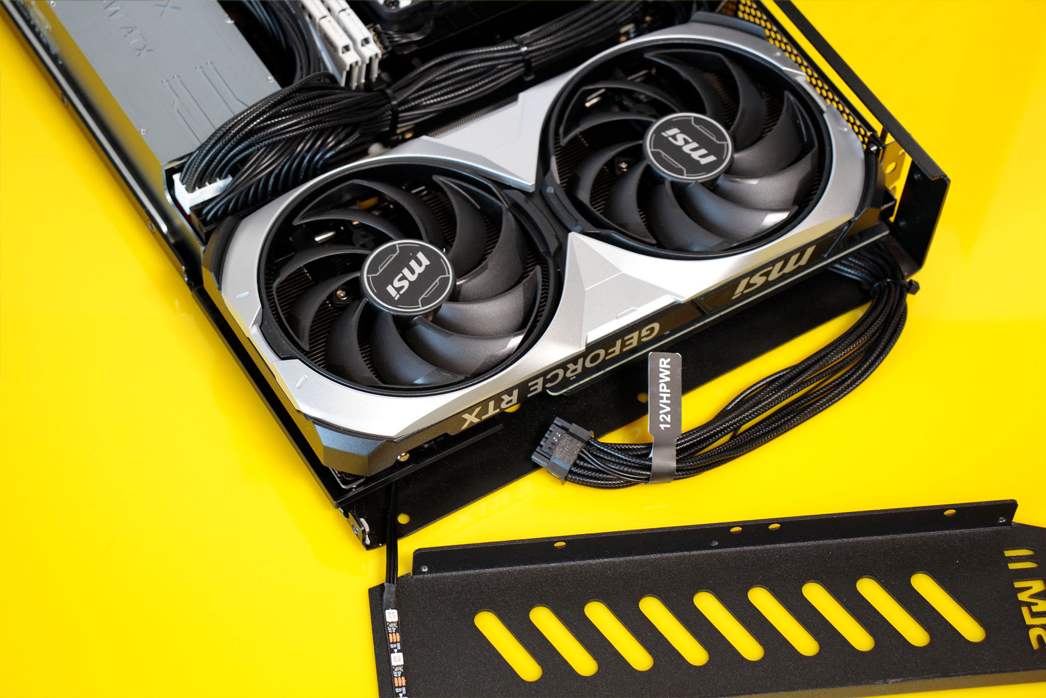 Cable 12VHPWR for HDplex 250/500 GaN