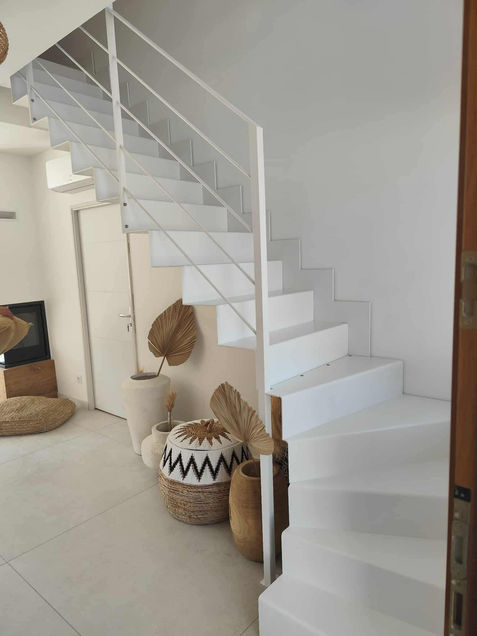 escalier acier hossegor  design blanc