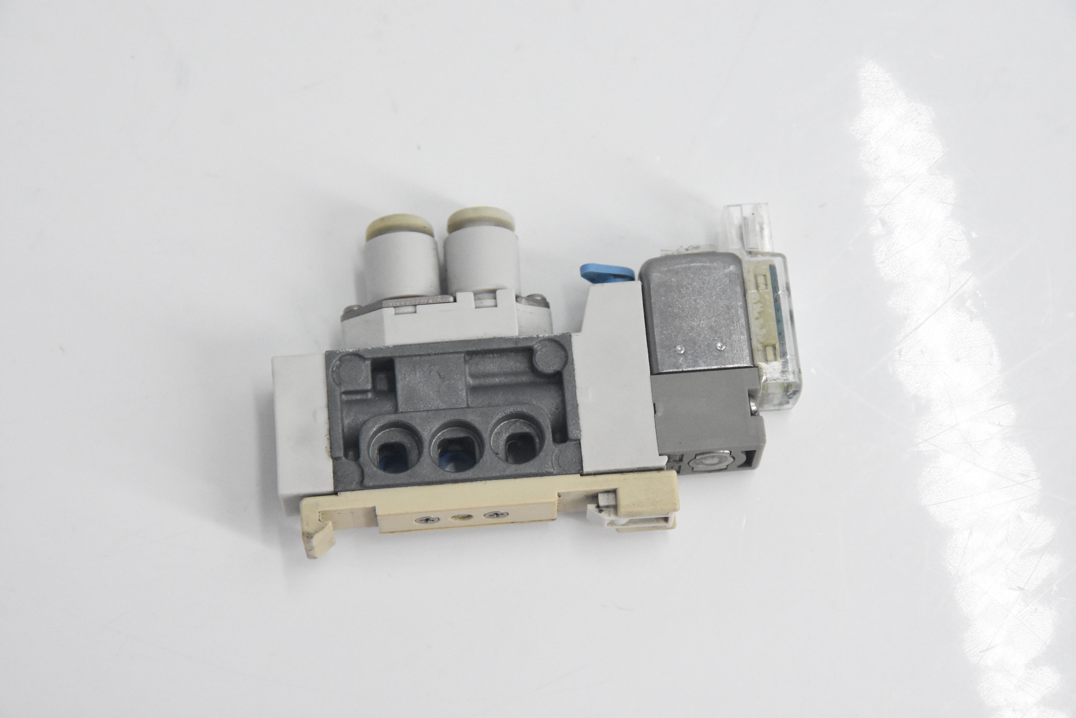 JUKI 5-PORT SOLENOID VALVE SY3160-5MOE-C4 PV150209300