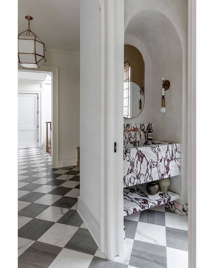 5 Stylish Ways to Embrace the Checkerboard Trend in Your Home!