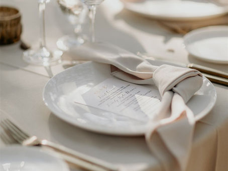 Napkin Folding Techniques Inspired by 2025’s Avant-Garde Trends