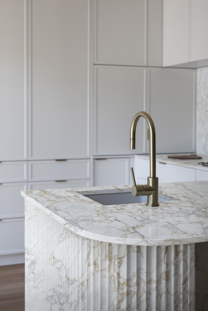 Calacatta Vagli Oro Marble Kitchen Island