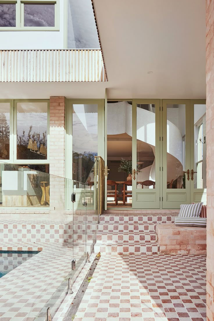 Australian Creative Living: New Ideas From Down Under