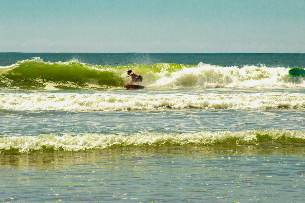 Momento épico da prática do surf