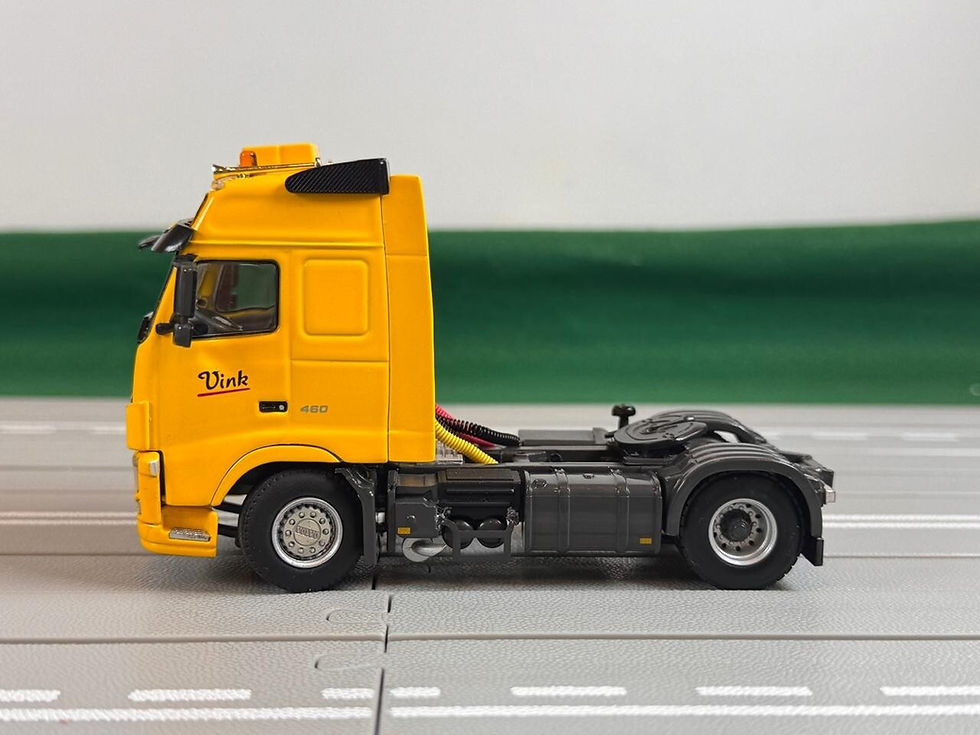 Küçük resim: Volvo FH3 Glob. 4X2 Tank Trailer