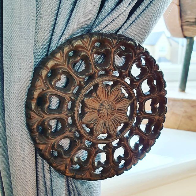 Absolutely love my curtain tie back from