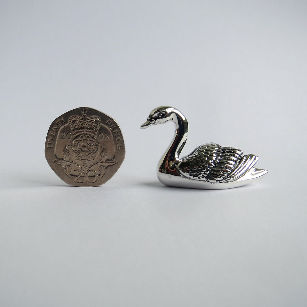 Thumbnail: Swan ornament, solid silver