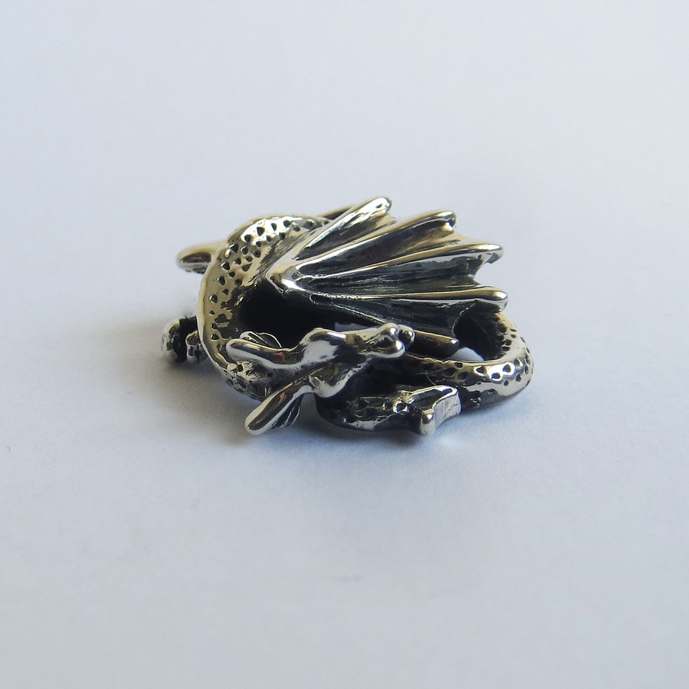 Thumbnail: Tiny dragon, curled