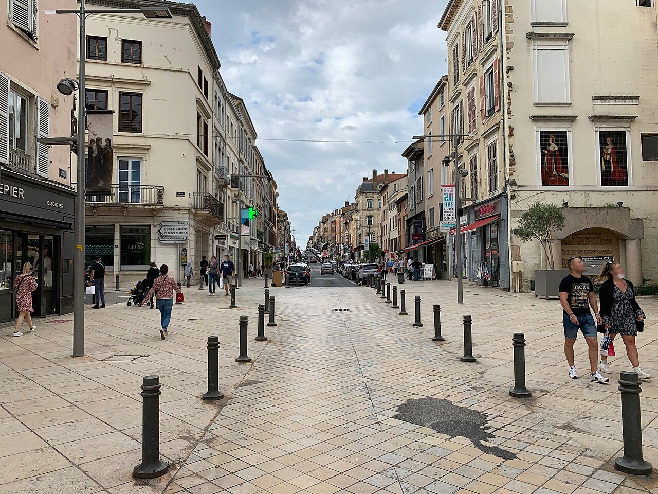 La rue Nationale à Villefranche-sur-Saône