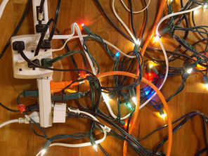 Invita Ayuntamiento a reforzar medidas de seguridad eléctrica para adornos y árboles de Navidad