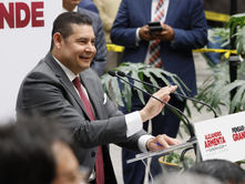 “Los servidores públicos merecen respeto, no etiquetas políticas”: Armenta