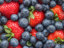 Incluye esta fruta del bosque en tu dieta para limpiar riñones y prevenir cálculos