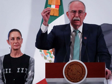 Sale Julio Berdegué de Agricultura; será reemplazado por Columba López