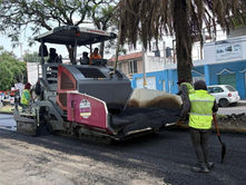 Fortalece Pepe Chedraui vialidades con el Tren Capitalino de Pavimentación