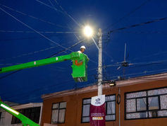 Moderniza Pepe Chedraui luminarias en Granjas del Sur con Puebla Brilla