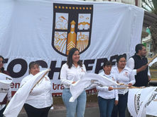 Dinorah Carolina Aguilar inicia obras de rehabilitación en zócalo de Tochtepec