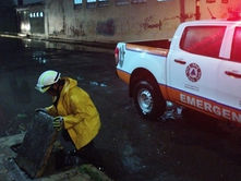 Protección Civil Municipal da mantenimiento a alcantarillado pluvial