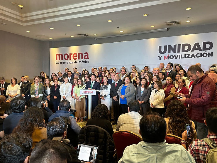 En conferencia de prensa, Sheinbaum Pardo sostuvo que ni ella ni la dirigencia del partido tienen “favoritos” para que sean los vencedores en las encuestas