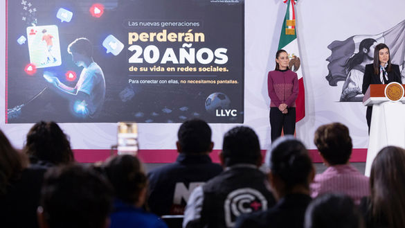Pide Sheinbaum a padres y tutores informarse y proteger a la niñez y juventud ante el uso de plataformas digitales y redes sociales