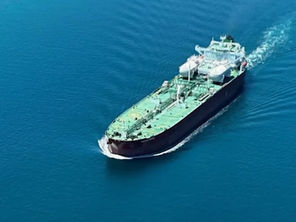 Minimiza Trump llegada de petróleo ruso a Cuba